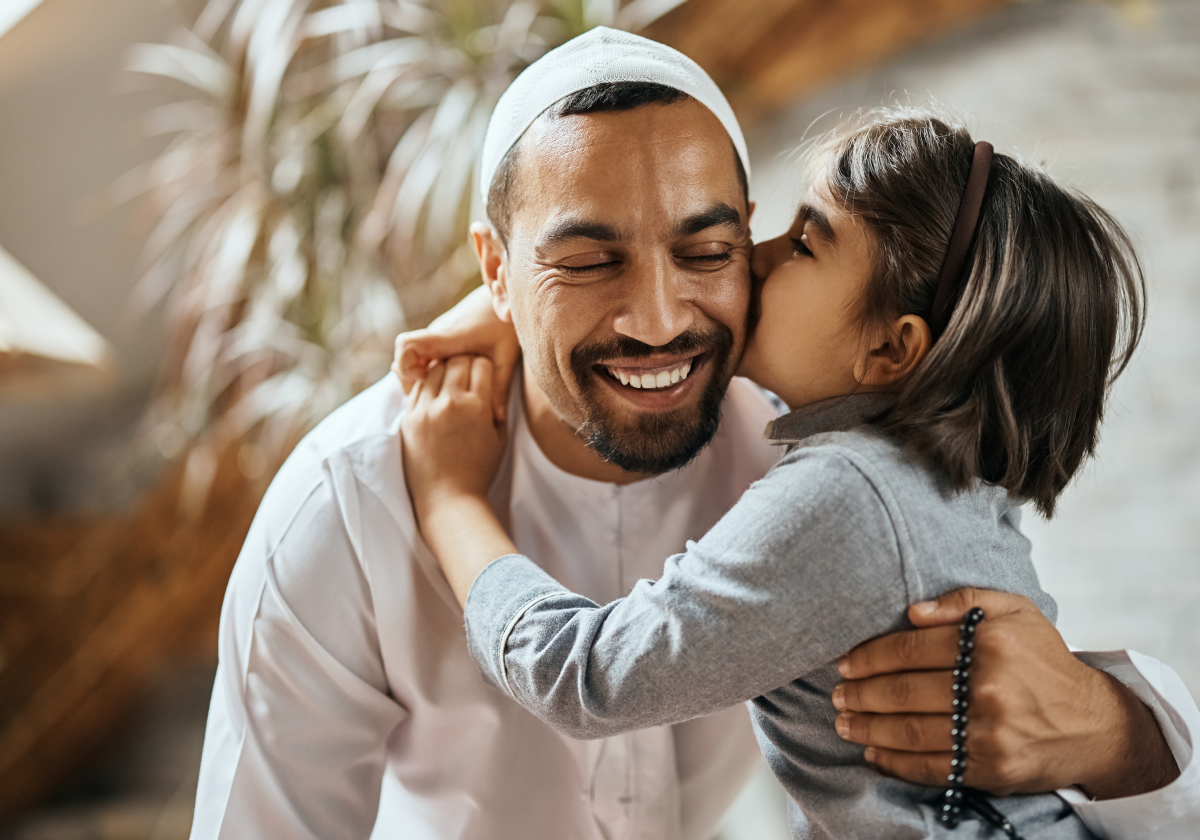 Photo of a father and daughter in Yemen